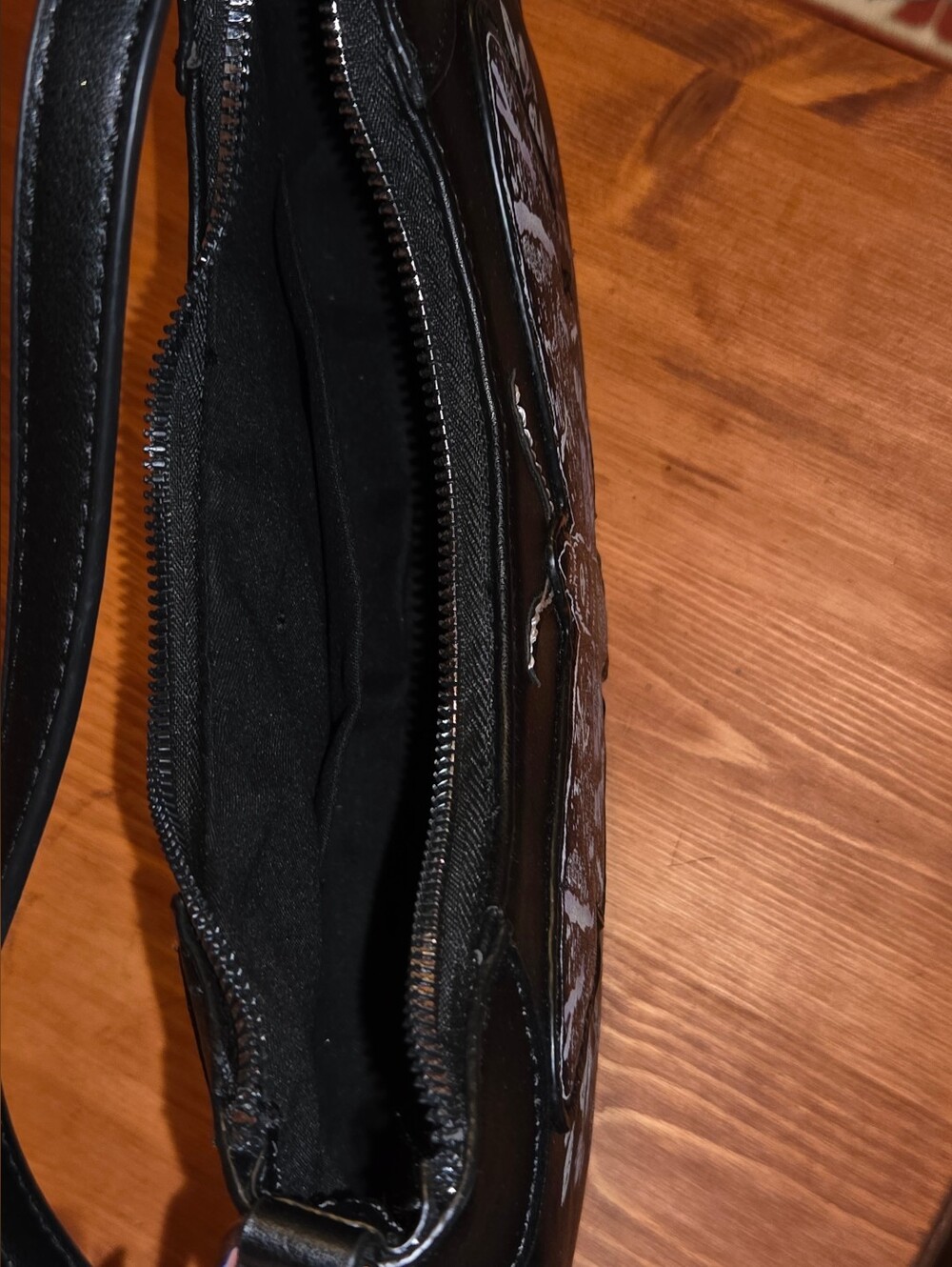 Hot Topic Death Moth Shoulder Bag - Picture 6 of 7